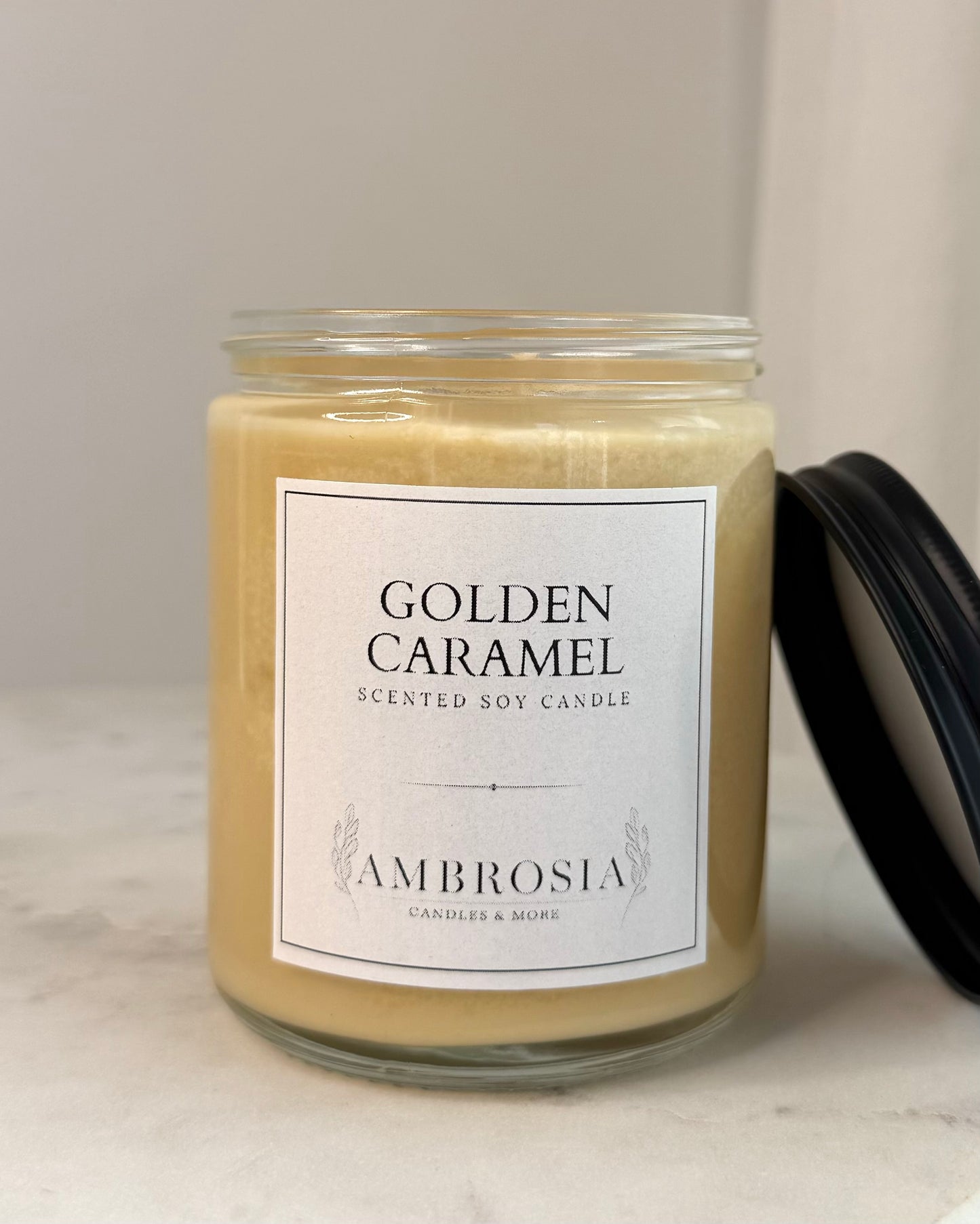 Golden Caramel illatgyertya pamut kanóccal