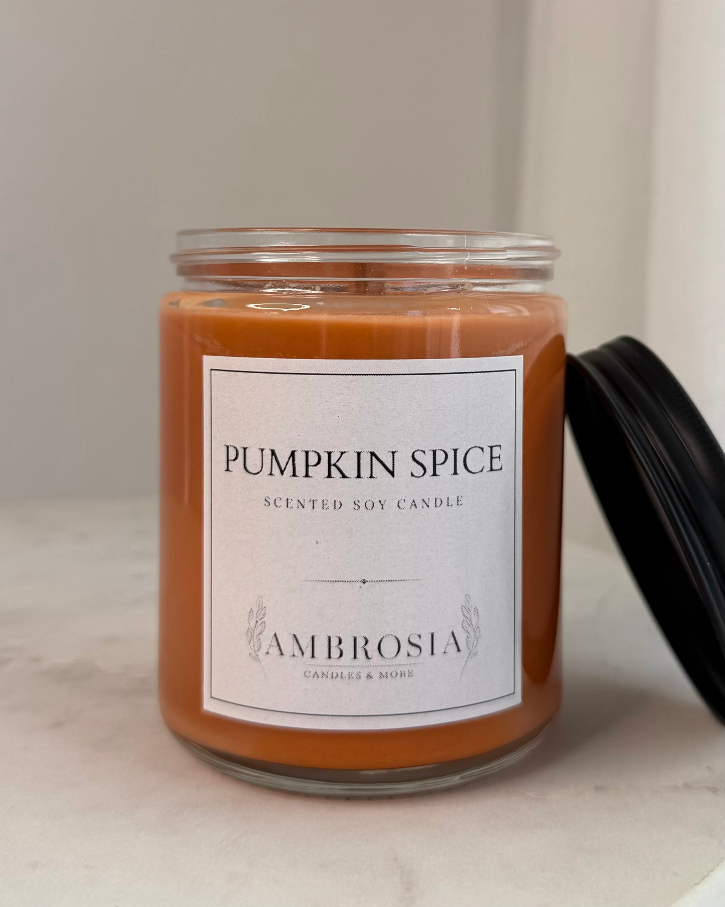 Pumpkin Spice illatgyertya fa kanóccal