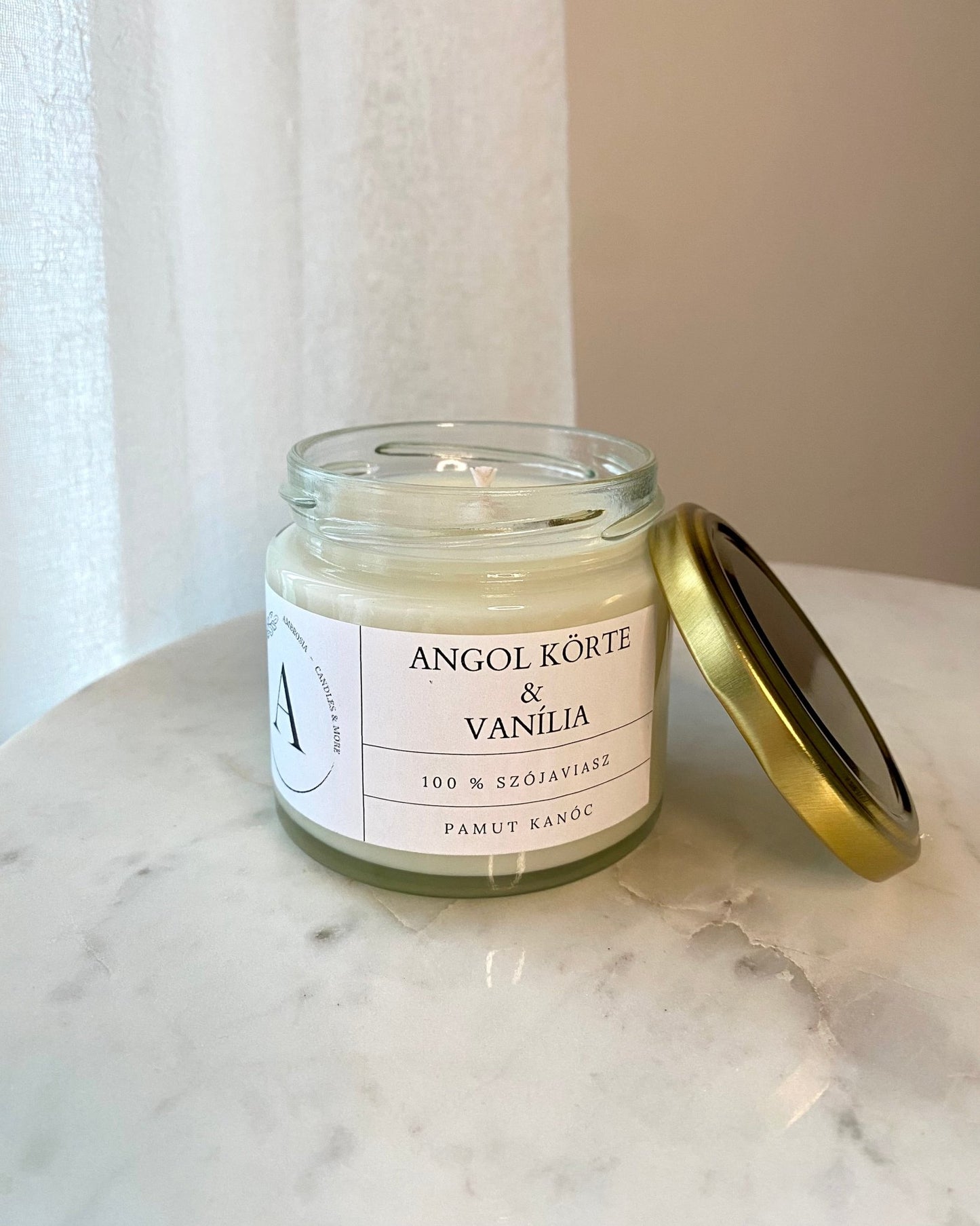 Angol körte & vanília illatgyertya pamut kanóccal - AMBROSIA Candles & More