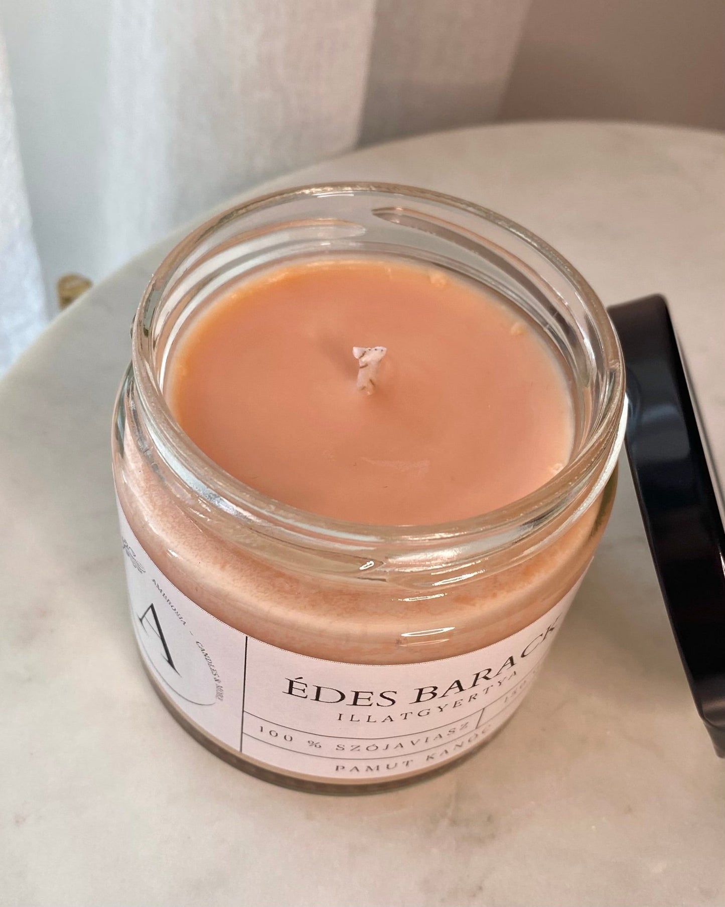 Édes barack illatgyertya pamut kanóccal - AMBROSIA Candles & More