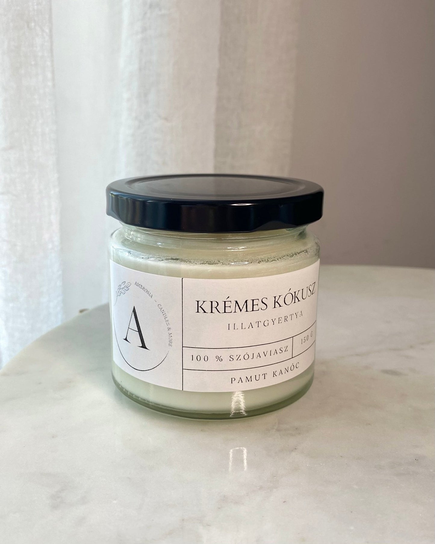 Krémes kókusz illatgyertya pamut kanóccal - AMBROSIA Candles & More