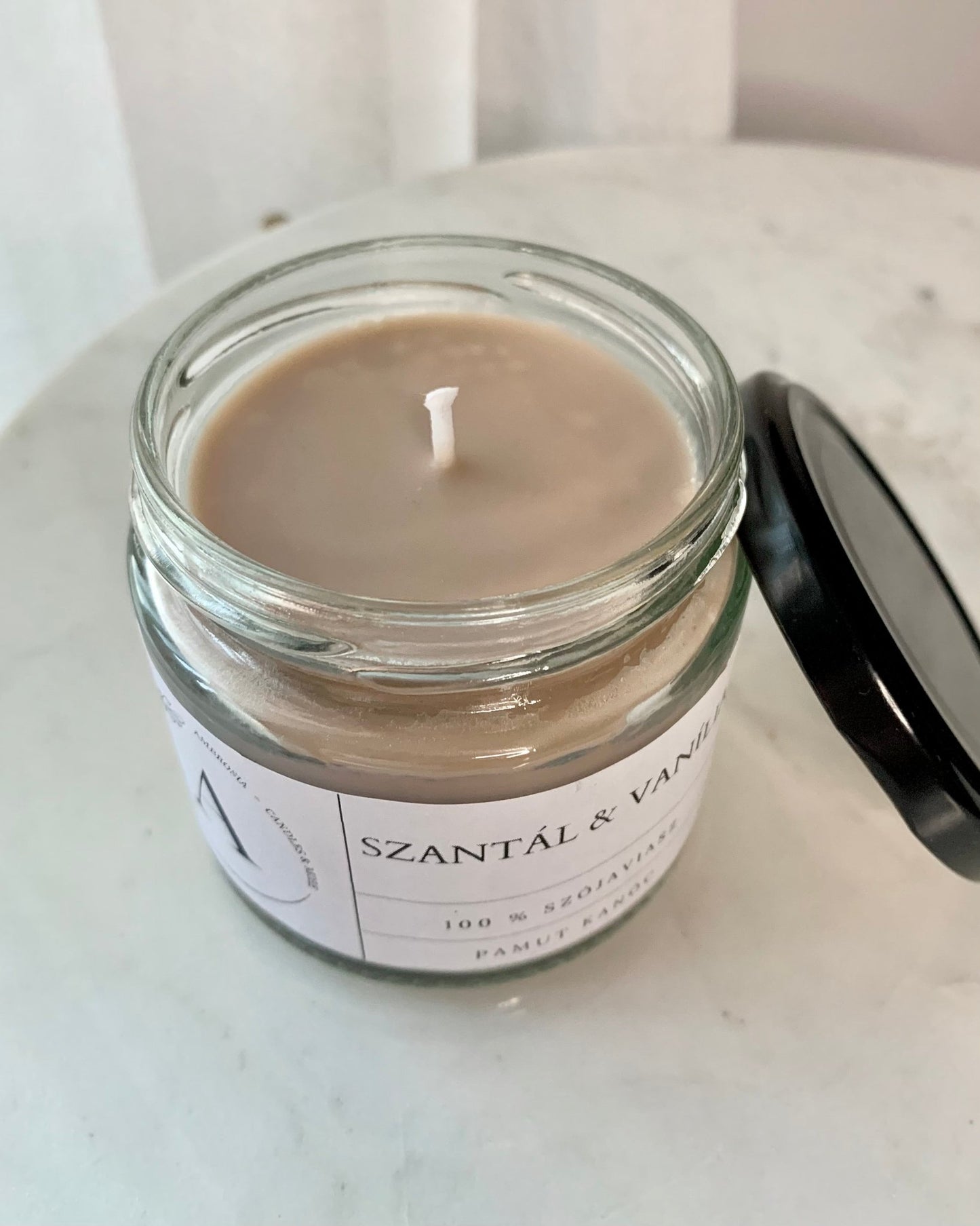 Szantál & vanília illatgyertya pamut kanóccal - AMBROSIA Candles & More