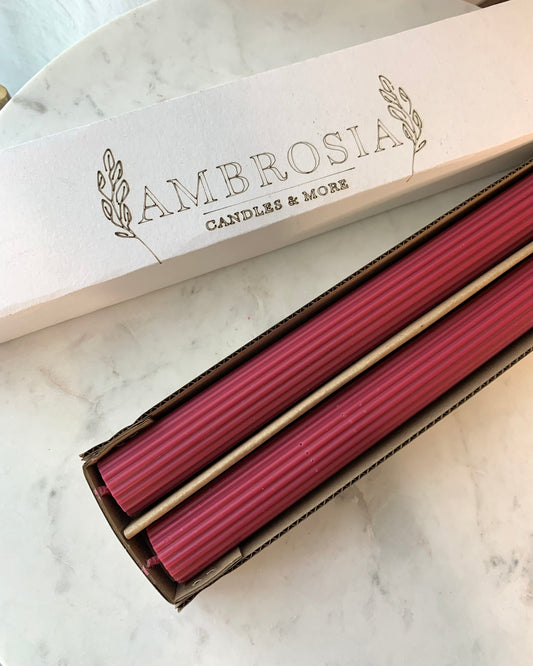 Piros hosszú bordázott gyertyák szettben