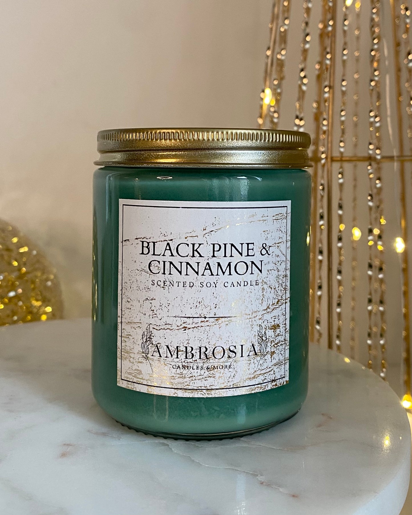 Black Pine & Cinnamon illatgyertya