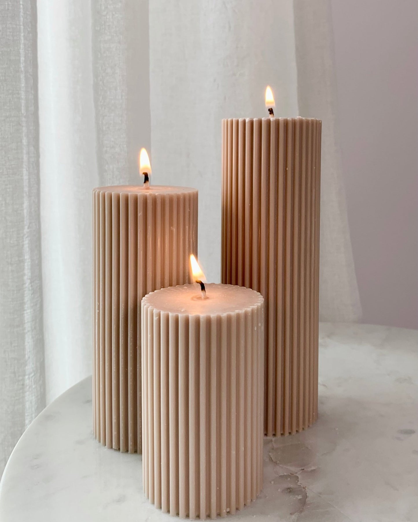 Bézs oszlop gyertyák szettben - AMBROSIA Candles & More