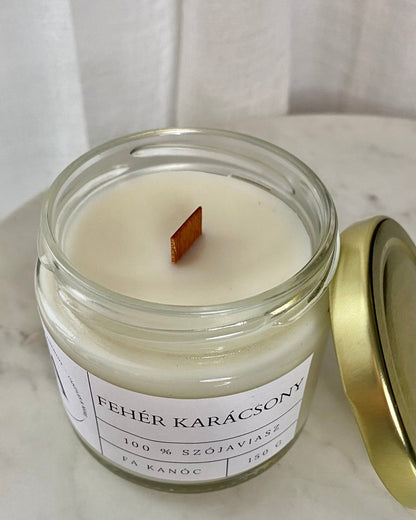 Fehér karácsony illatgyertya fa kanóccal - AMBROSIA Candles & More