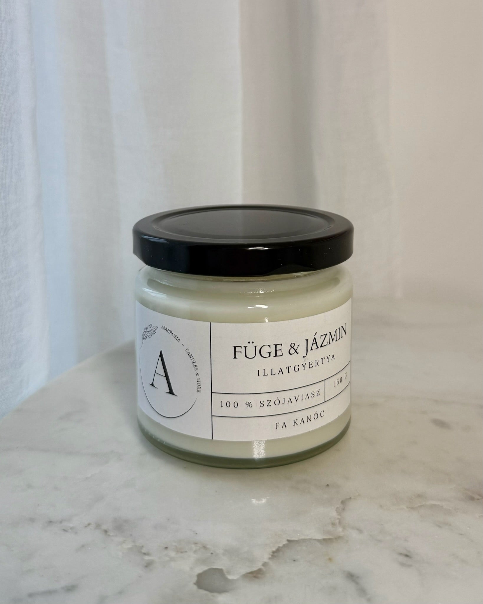 Füge & jázmin illatgyertya fa kanóccal - AMBROSIA Candles & More