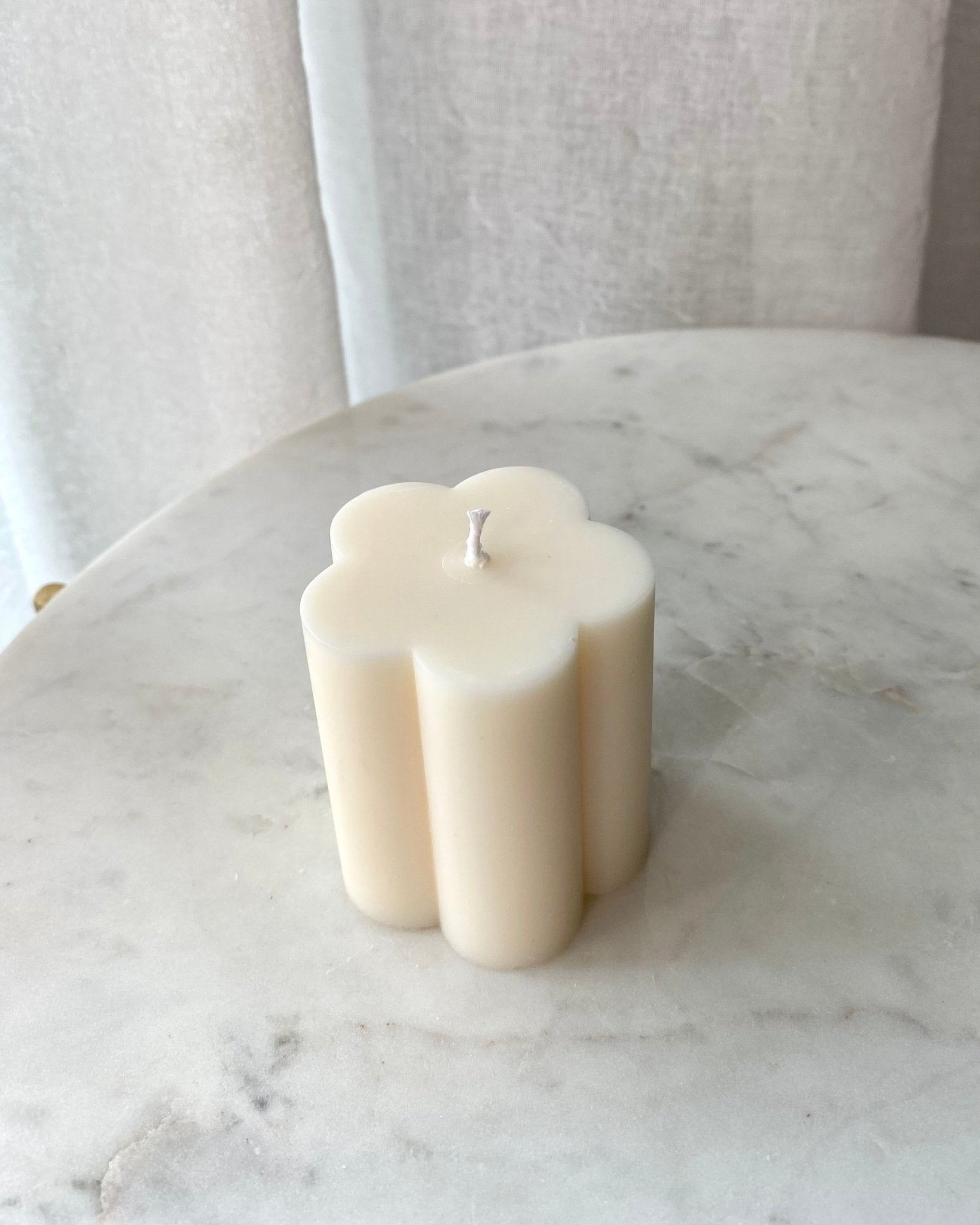 Kis virág gyertya - AMBROSIA Candles & More