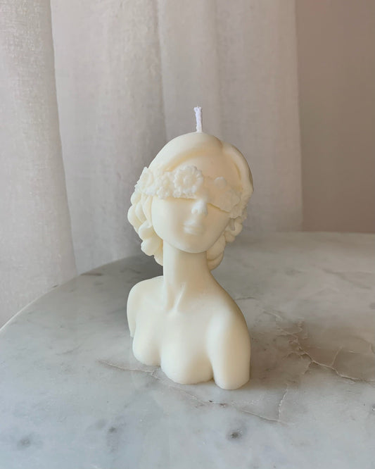 Koszorús női fej gyertya - AMBROSIA Candles & More