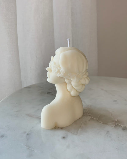 Koszorús női fej gyertya - AMBROSIA Candles & More