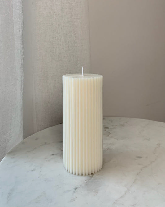 Közepes oszlop gyertya - AMBROSIA Candles & More