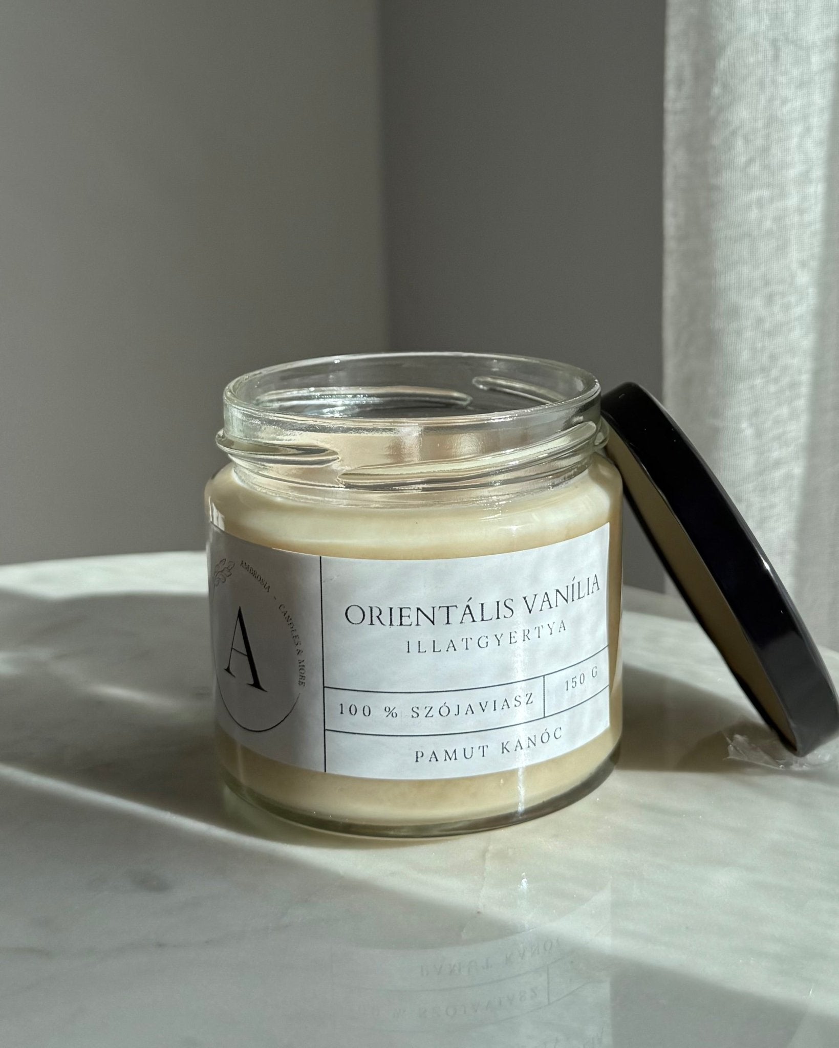 Orientális vanília illatgyertya pamut kanóccal - AMBROSIA Candles & More