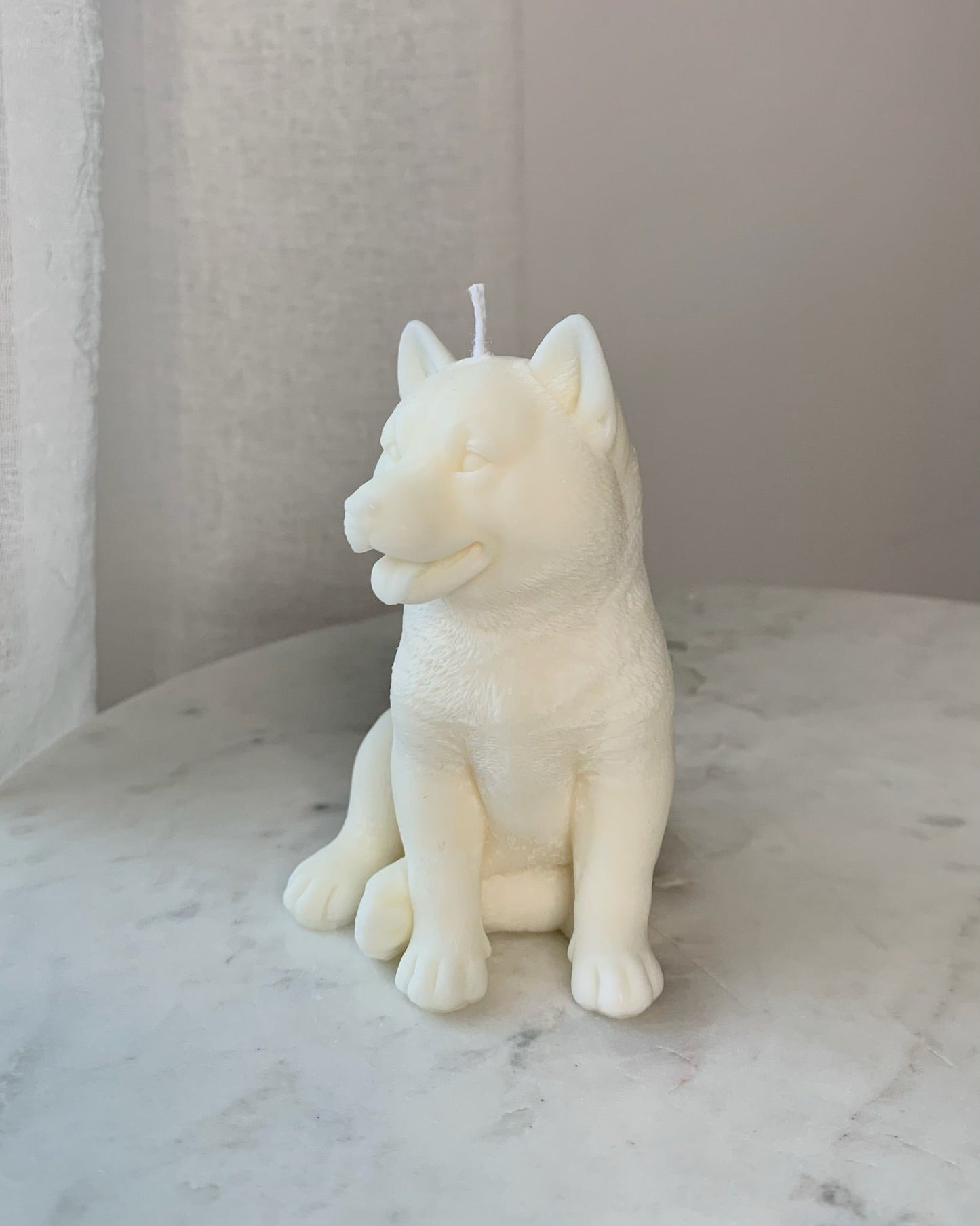 Shiba inu gyertya - AMBROSIA Candles & More
