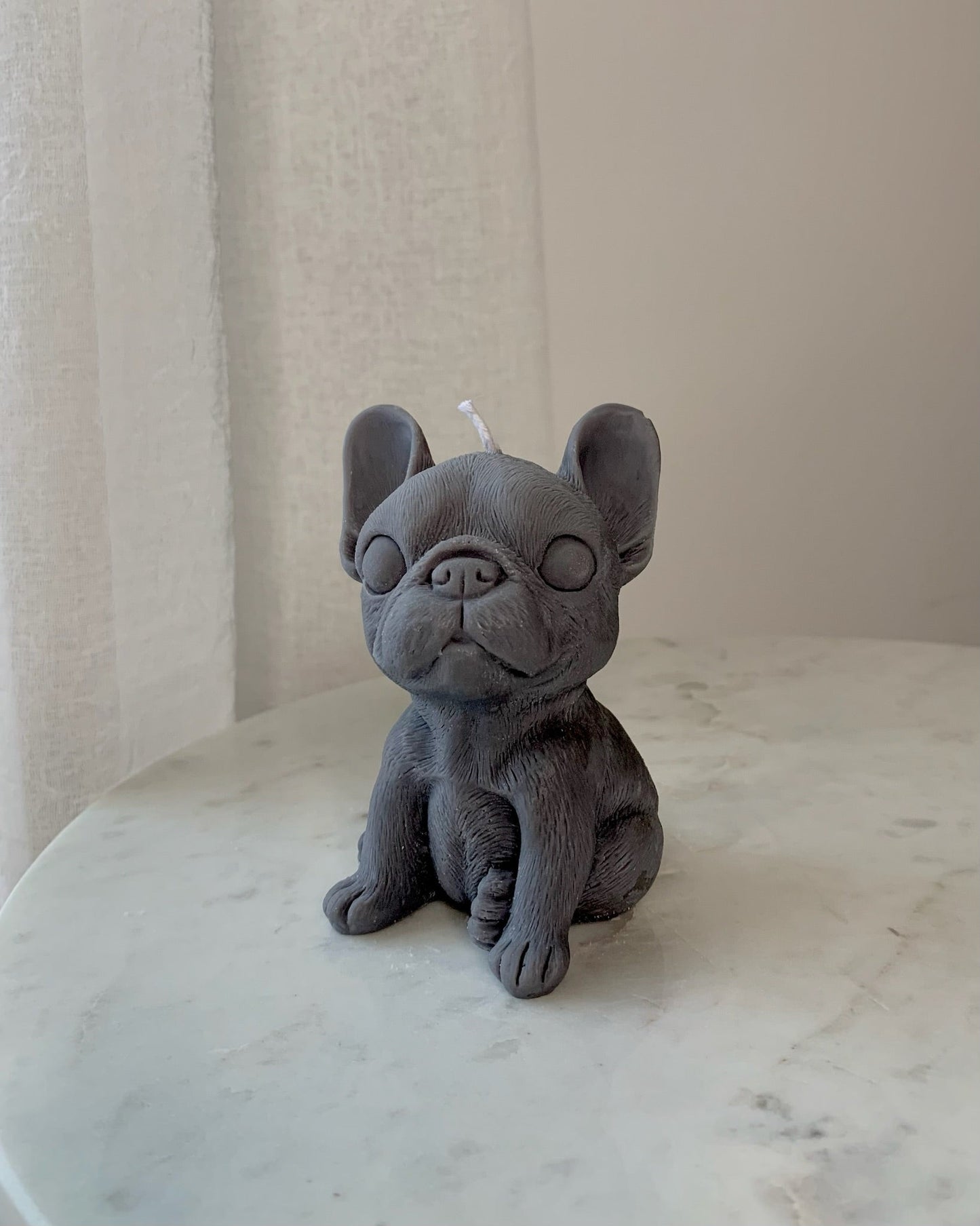 Szürke francia buldog gyertya - AMBROSIA Candles & More